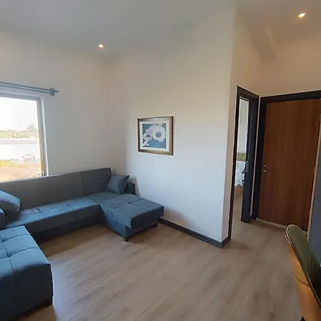 Comfy Lara Hotel *