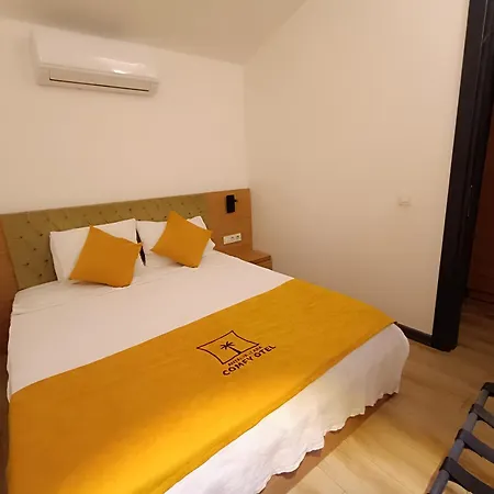 Comfy Lara Hotel *